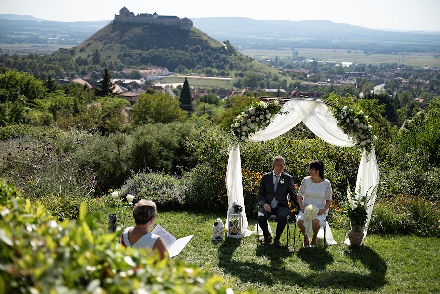 Wedding photographer Péter Szúdy (peterszudy). Photo of 21 September 2023