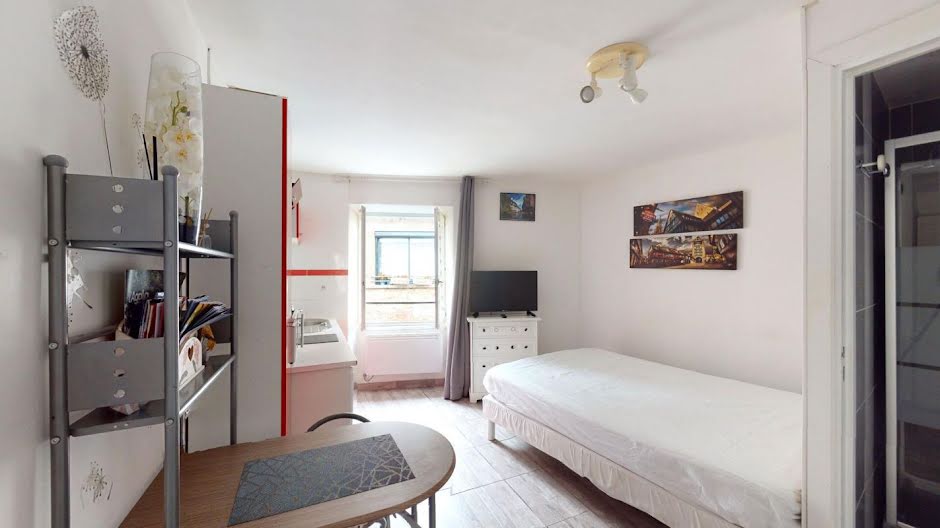 Location meublée appartement 1 pièce 14 m² à Rodez (12000), 380 €
