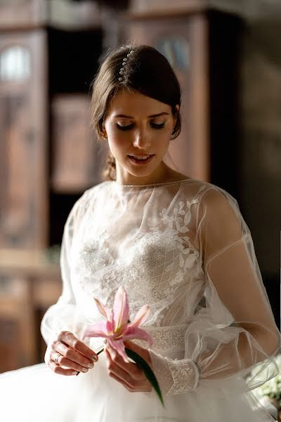 Fotógrafo de bodas Elena Babinceva (comilfo19). Foto del 23 de abril 2020