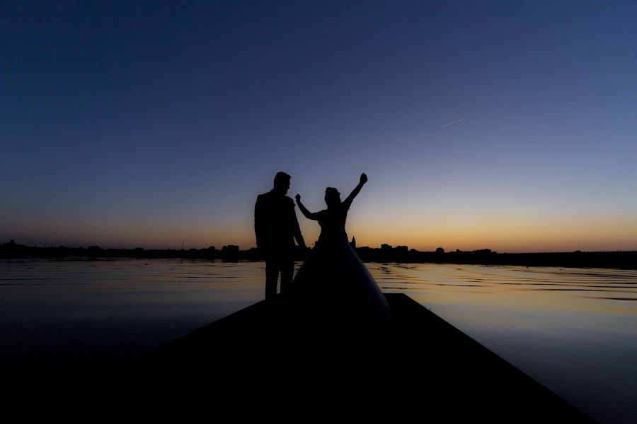 Fotógrafo de casamento Edit Surpickaja (edit). Foto de 15 de setembro 2019