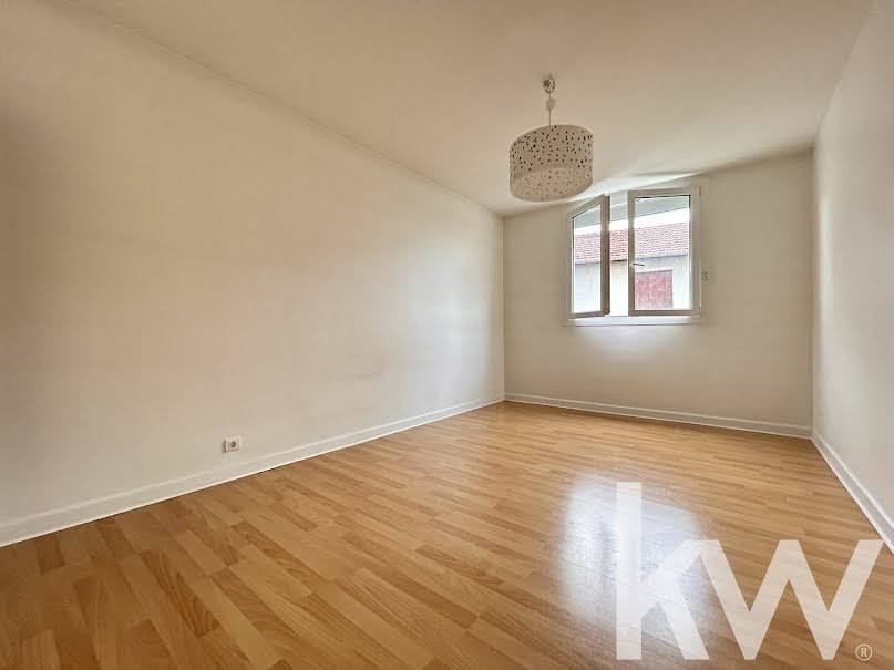 Vente appartement 3 pièces 79.77 m² à Pérignat-lès-Sarliève (63170), 169 000 €