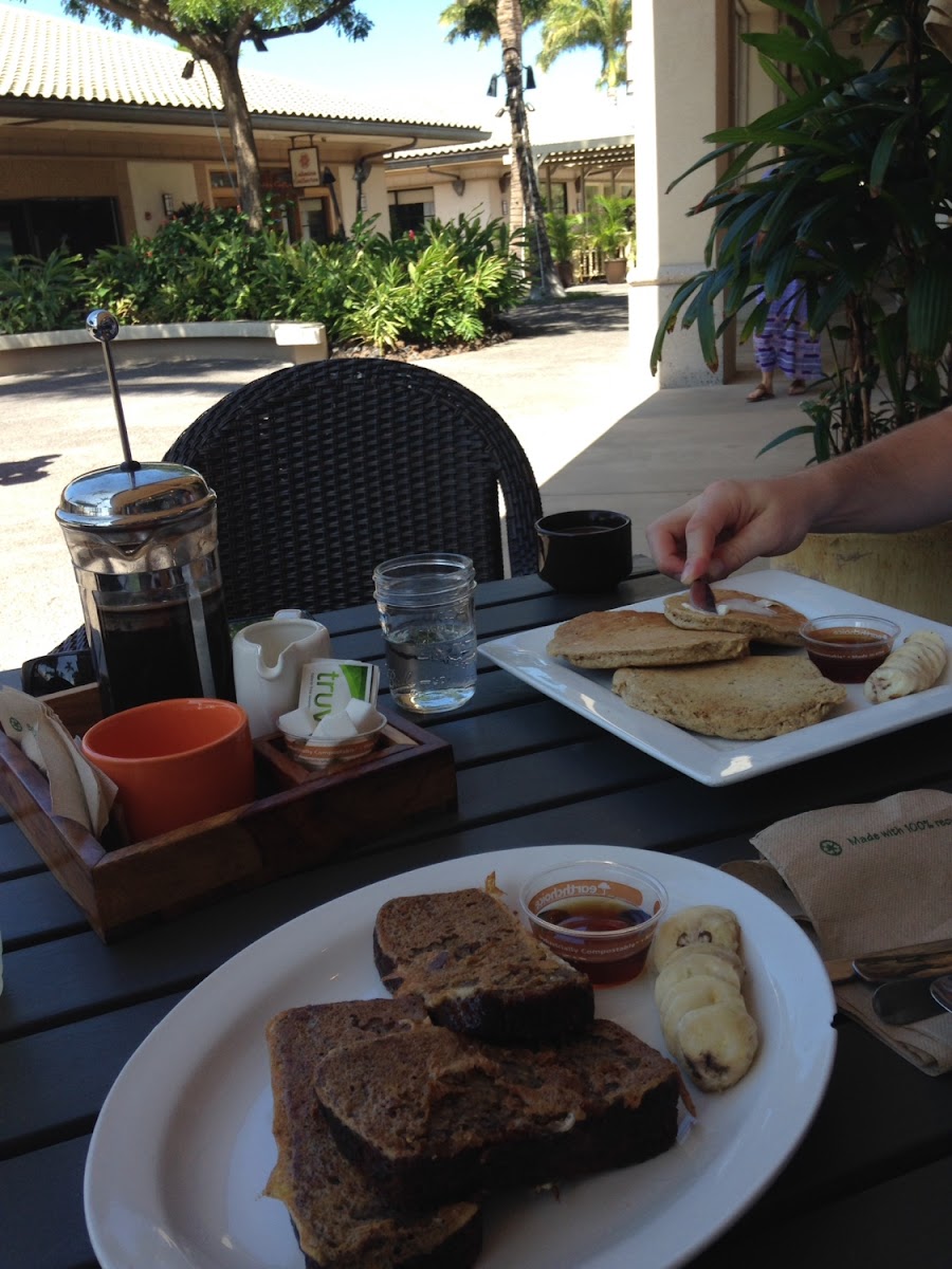 Banana pancakes and French Toast!