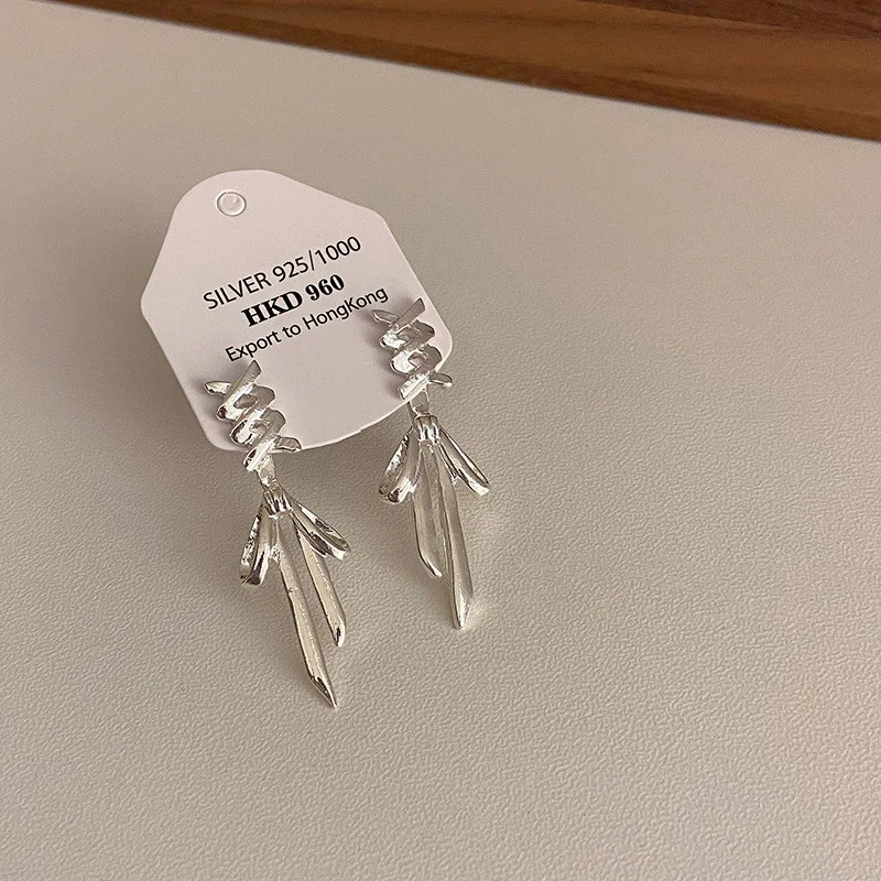 Title 4, Damen Ohrringe mit Schnürung und Schleife, schl...
