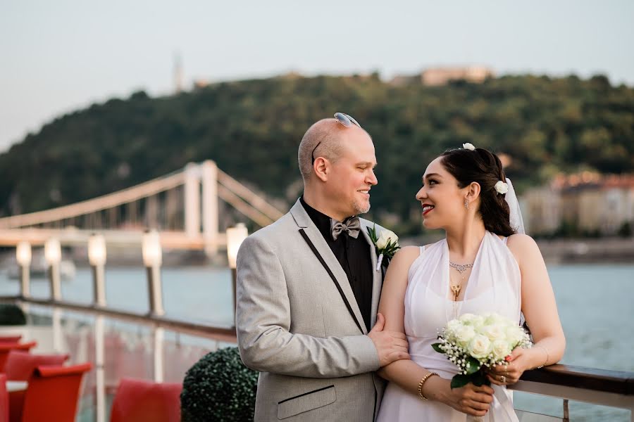 婚礼摄影师Tamas Harza（harza）。2019 3月31日的照片