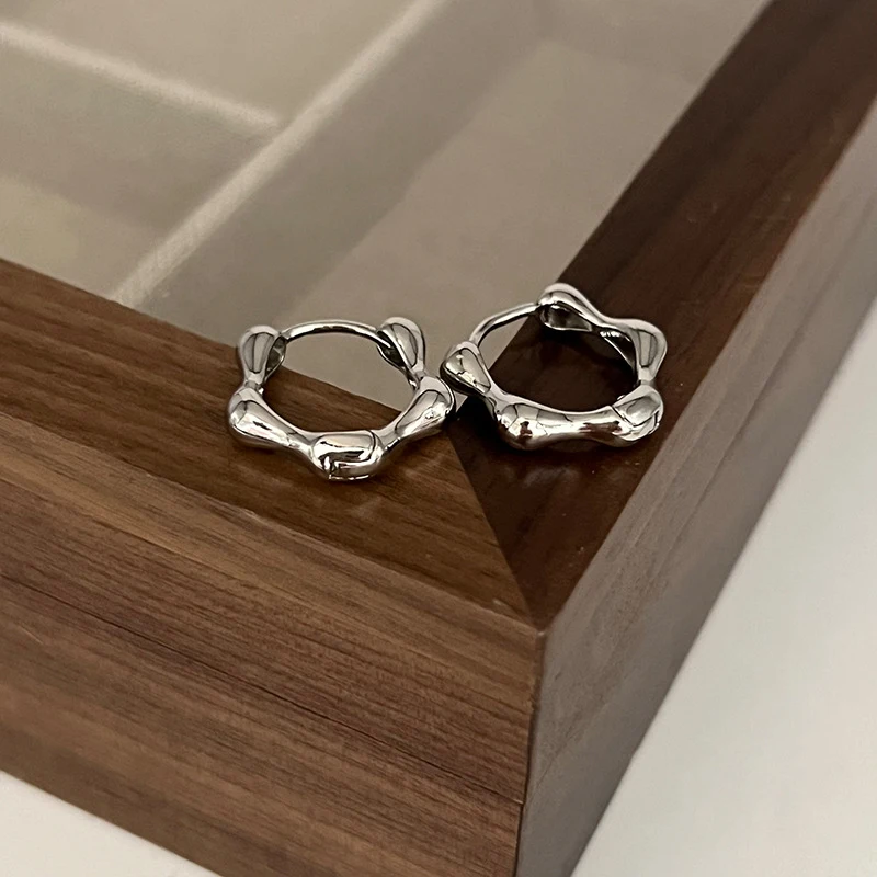 Brincos de verão sem remoção antes de dormir Design de nicho para orelhas Durma tranquilamente e aproveite o verão sem interrupções.