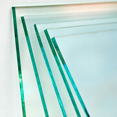 Flat glass features a smooth surface thanks to complex processing. Source: Dreieck Design