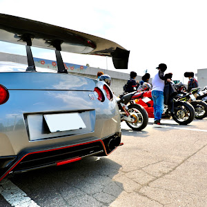 NISSAN GT-R R35