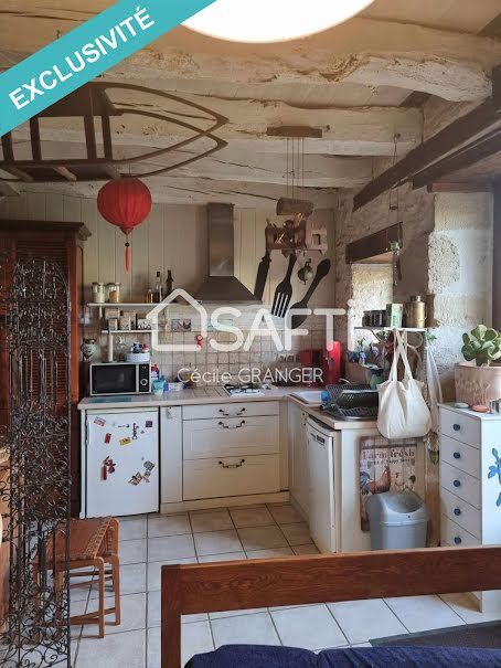 Vente maison 4 pièces 115 m² à Hautefort (24390), 184 000 €