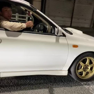 インプレッサ WRX GC8