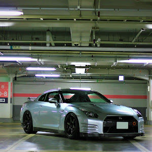 NISSAN GT-R R35