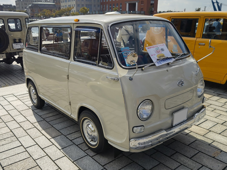 スカイラインの門司港レトロカーミーティング・ミニエース・サンバー・ステップバンピックアップ・日本ツラ百選に関するカスタム事例の投稿画像4枚目