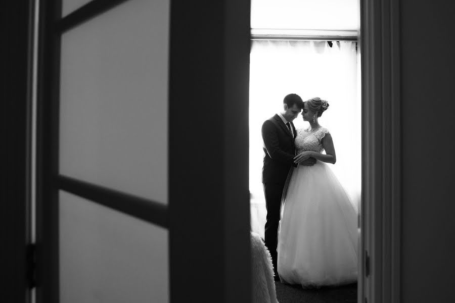 Wedding photographer Evgeniy Yacenko (evgeniybuzuluk). Photo of 10 December 2019