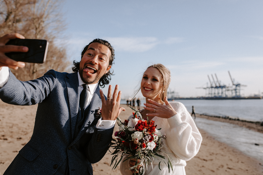 Fotografo di matrimoni Louisa Schlepper (ihrsagtja). Foto del 5 aprile 2021