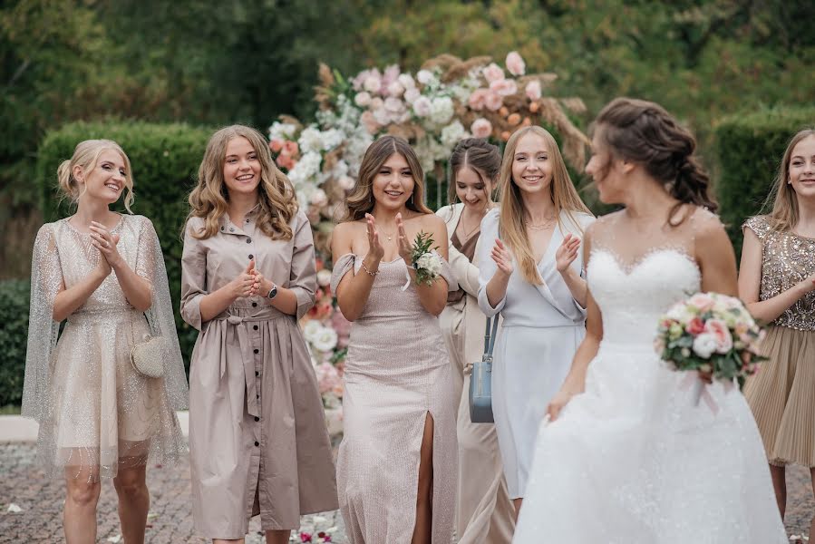 Fotógrafo de casamento Antonina Barabanschikova (barabanshchitsa). Foto de 8 de outubro 2020