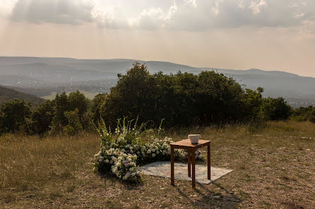 Fotograful de nuntă Laszlo Vegh (laca). Fotografia din 10 martie