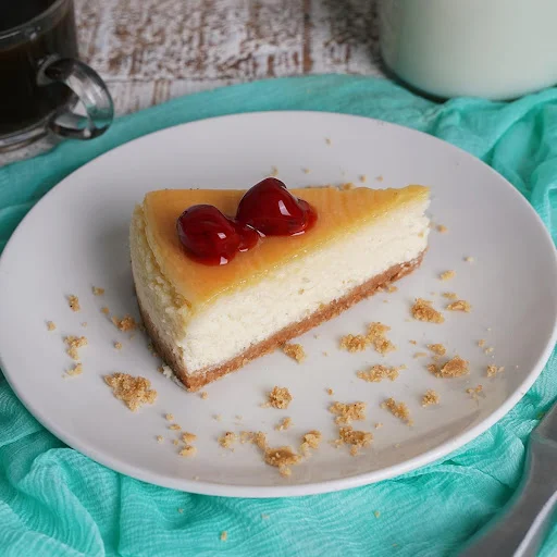 Baked New York Cheesecake Slice