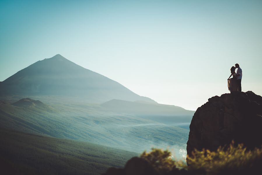 Fotograful de nuntă Lyudmila Bordonos (tenerifefoto). Fotografia din 20 noiembrie 2014