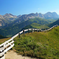 Confini dolomitici. di 