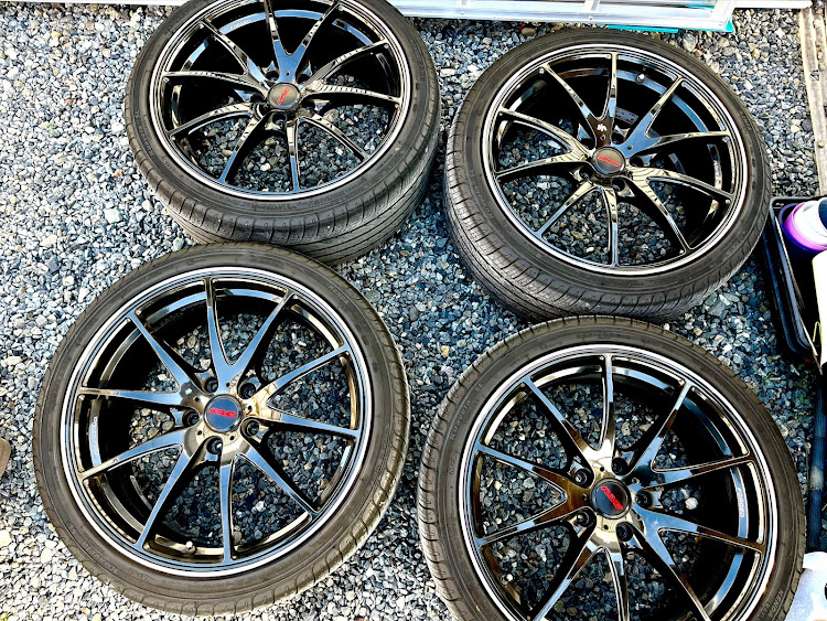 WRX S4のピンチカット・スタッドレスタイヤへ交換・スタッドレス・AURA NISMO・おおぎやラーメンに関するカスタム事例の投稿画像6枚目