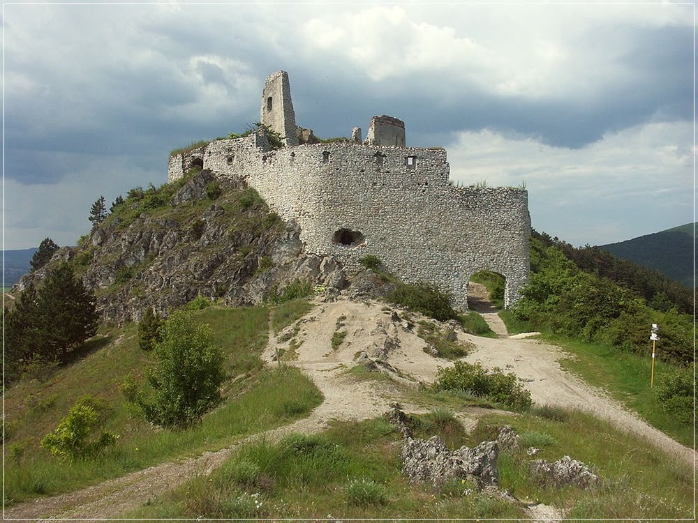 Castelo de Cachtice, o castelo da condessa sanguinária