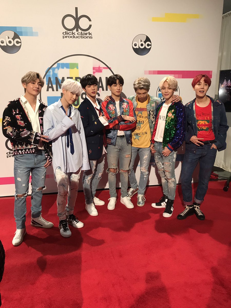 AMAs 2017: BTS Wears Statement Jackets for Their Performance