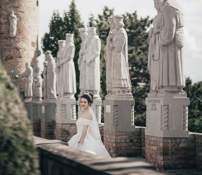 Esküvői fotós Flóra Kürti (aandfphotography). Készítés ideje: 2023 január 1.