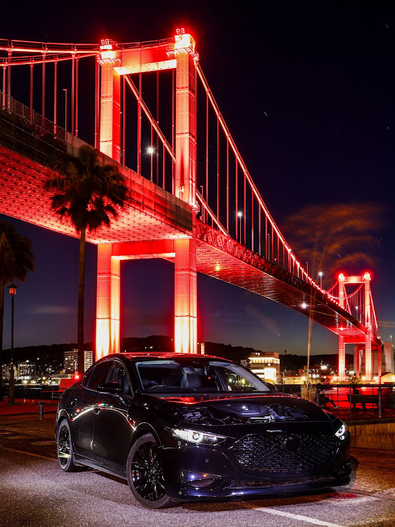 MAZDA3のMAZDA3・セダン・若戸大橋に関するカスタム事例の投稿画像1枚目