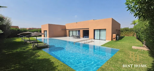Prestige villa for sale in Marrakesh (Morocco) - Modern villa with pool and garden