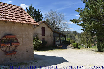 ferme à Rouffignac-Saint-Cernin-de-Reilhac (24)