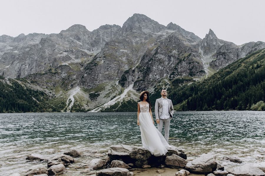 Fotógrafo de bodas Putin Huilo (pokryvka). Foto del 19 de septiembre 2019