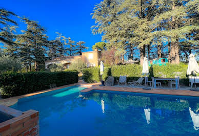 Maison avec piscine et terrasse 14