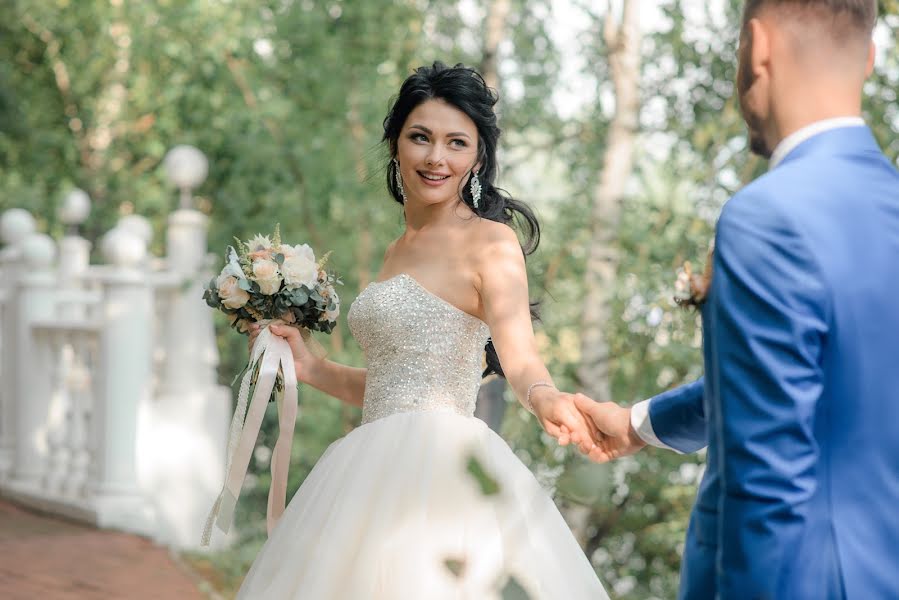 Fotógrafo de casamento Galina Mescheryakova (photowedding). Foto de 10 de outubro 2018