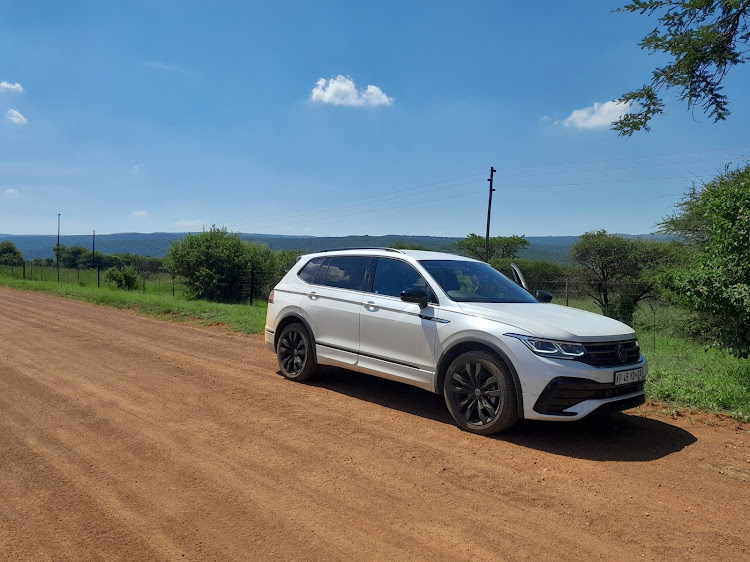 The Tiguan Allspace is capable of journeys on rough gravel, though the low-profile tyres made for a sometimes jarring ride. Picture: PHUTI MPYANE