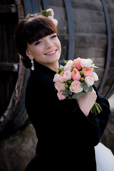 Wedding photographer Vyacheslav Kotlyarenko (kotlyarenkobest). Photo of 2 May 2017