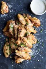 Crispy Baked Garlic Parmesan Chicken Wings was pinched from <a href="https://www.joyfulhealthyeats.com/crispy-baked-garlic-parmesan-chicken-wings/" target="_blank" rel="noopener">www.joyfulhealthyeats.com.</a>
