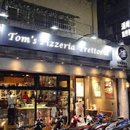 Tom's Pizzeria Trattoria 湯姆餐酒館(新莊店)