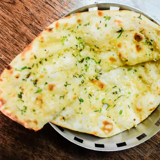 Cheese Garlic Naan