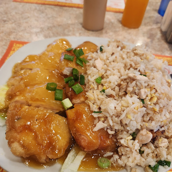 Almond boneless chicken and fried rice