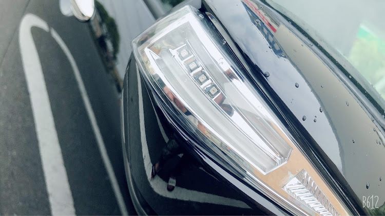 オデッセイのDIY・ドアミラーウインカー＆ウイポジに関するカスタム事例の投稿画像1枚目