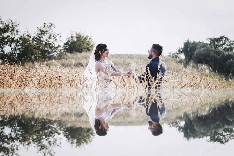 Fotógrafo de casamento Luigi Tiano (luigitiano). Foto de 15 de novembro 2019