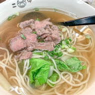 二牛牛肉湯