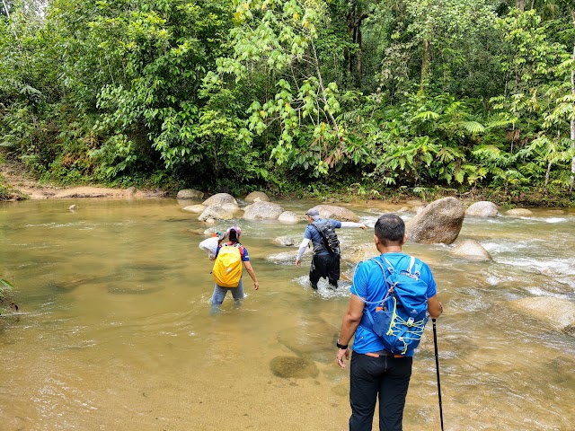 Bukit Kutu via Pertak river crossing