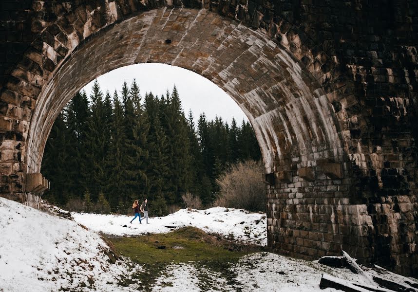 Wedding photographer Dmitro Lisyuk (dimontito). Photo of 13 April 2017