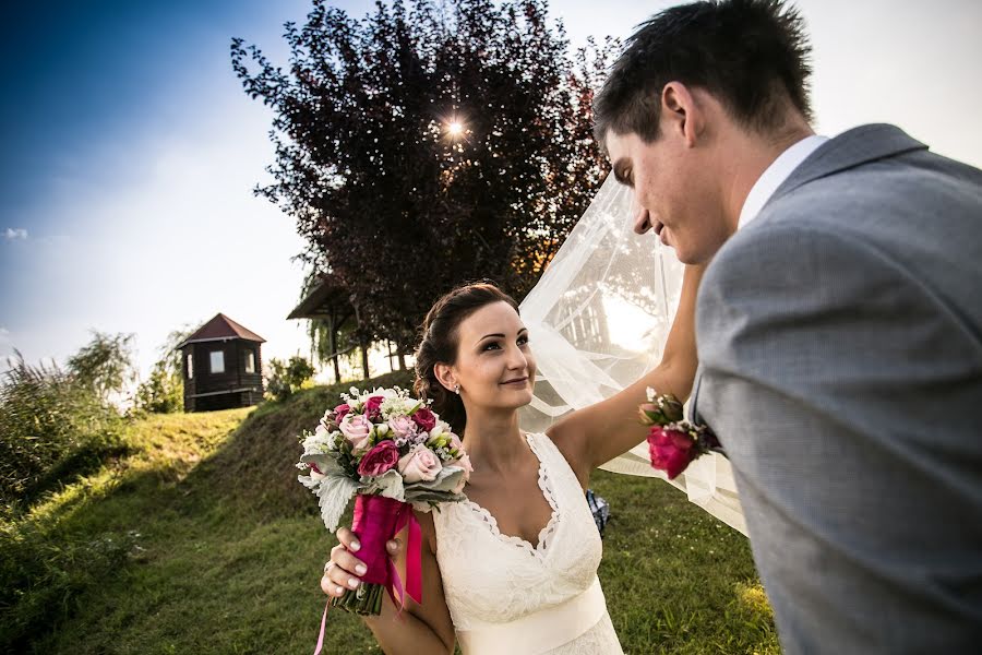 Vestuvių fotografas Anita Nagy (anitanagyphoto). Nuotrauka 2017 balandžio 11