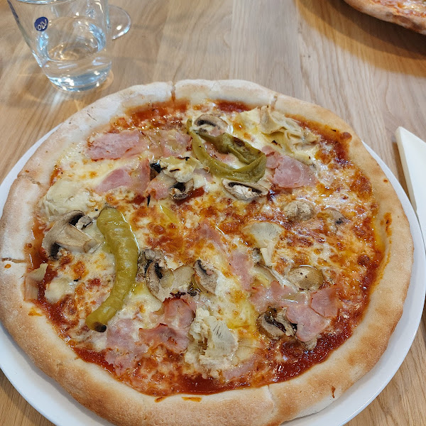 Gluten-Free Pizza at Ristorante Da Rino