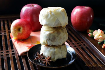 Apple Pecan Spring Roll Mooncakes