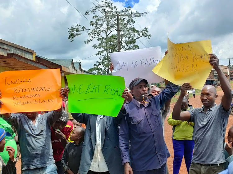 Residents of Karinga area in Kigumo protest the poor state of Kinyona Karinga road.