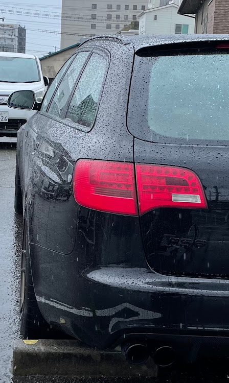 RS6 アバントの山は良い・一応修理完了・秋よ来い・雪が恋しいに関するカスタム事例の投稿画像3枚目