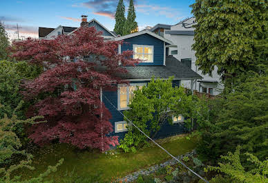 House with garden and terrace 8