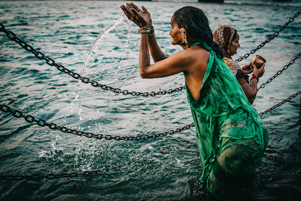 Ganga Ma: Holy Water di paola grassi